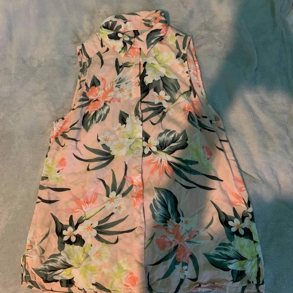 h&m sleeveless blouse